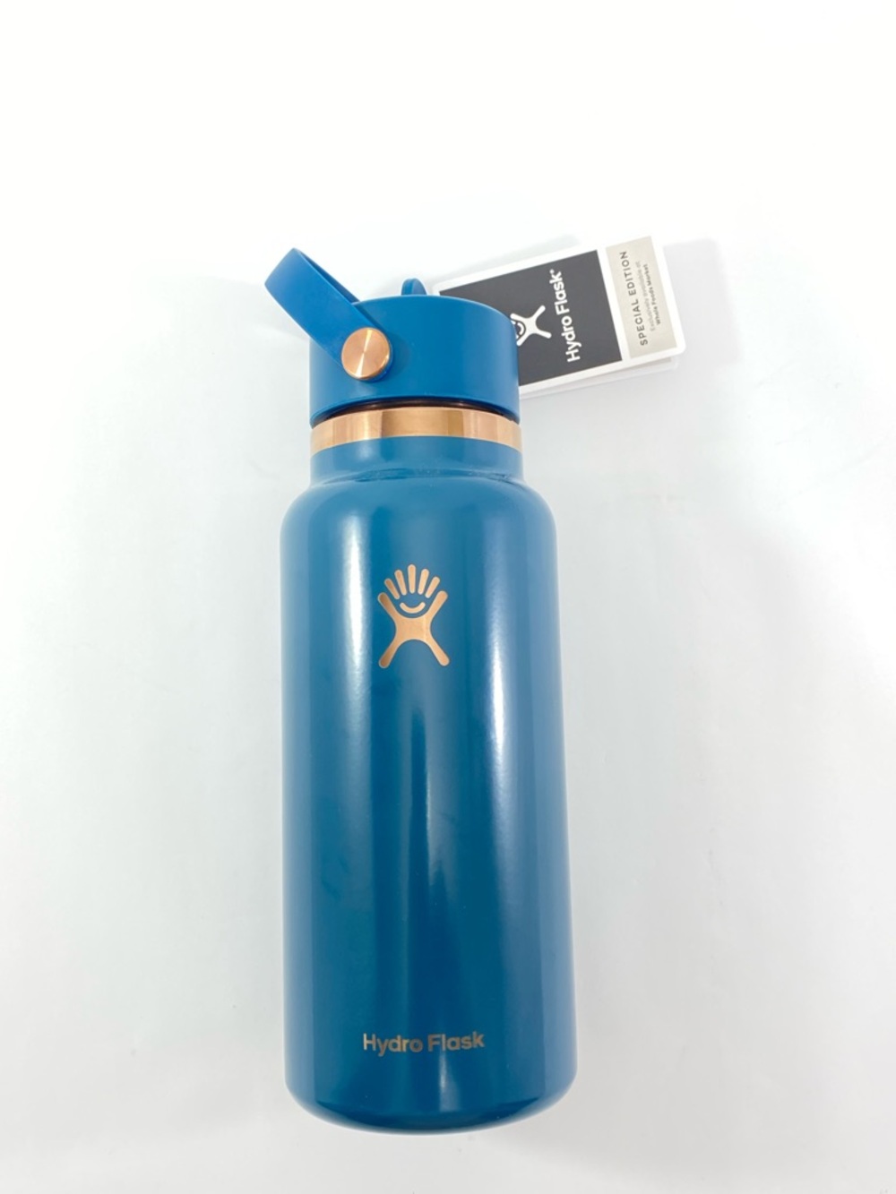 Hydro Flask Special Edition Bottle 32oz Wide Flex Straw Cap Sea Rose Gold NWT